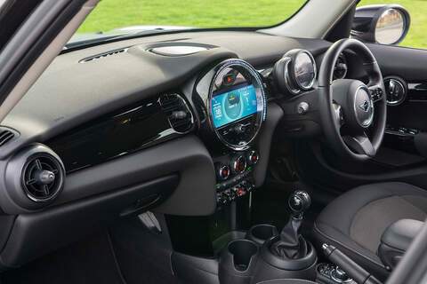 MINI Hatch Cooper Classic - U399