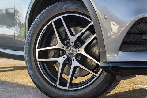 Mercedes-Benz GLC GLC250 AMG Night Edition - U401