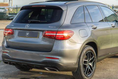 Mercedes-Benz GLC GLC250 AMG Night Edition - U401