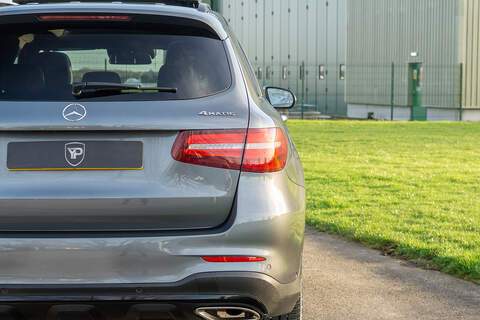 Mercedes-Benz GLC GLC250 AMG Night Edition - U401