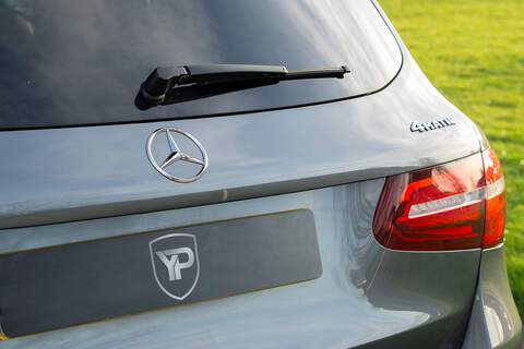 Mercedes-Benz GLC GLC250 AMG Night Edition - U401