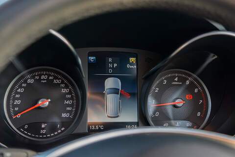 Mercedes-Benz GLC GLC250 AMG Night Edition - U401