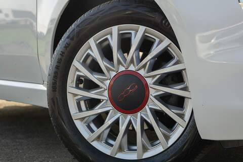 Fiat 500 MHEV RED - U403