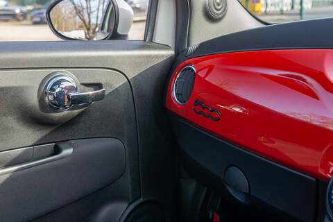 Fiat 500 MHEV RED - U403