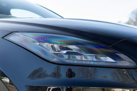 Jaguar E-PACE D180 R-Dynamic HSE - U409