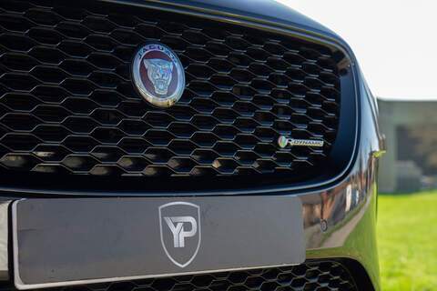 Jaguar E-PACE D180 R-Dynamic HSE - U409