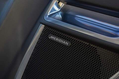 Jaguar E-PACE D180 R-Dynamic HSE - U409