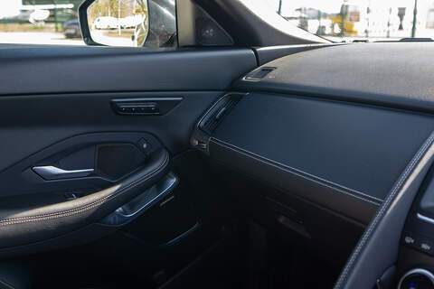 Jaguar E-PACE D180 R-Dynamic HSE - U409
