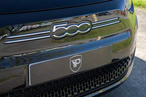 Fiat 500e La Prima - U418