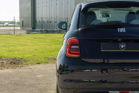 Fiat 500e La Prima - U418