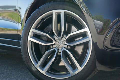Audi SQ5 BiTDI V6 Plus - U419