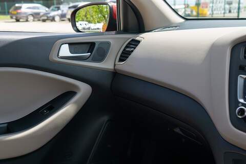Hyundai i20 Premium - U423