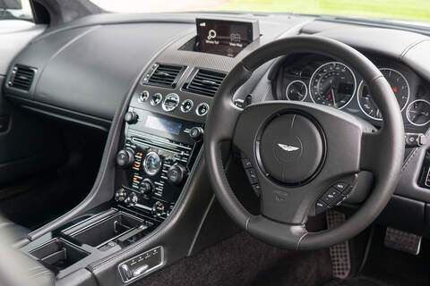 Aston Martin DB9 V12 - U424