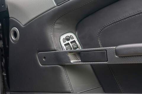 Aston Martin DB9 V12 - U424