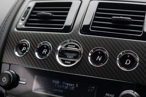 Aston Martin DB9 V12 - U424