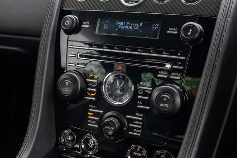 Aston Martin DB9 V12 - U424
