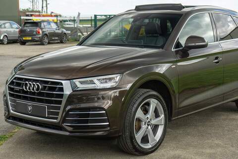Audi Q5 TDI S line - U426