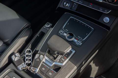 Audi Q5 TDI S line - U426