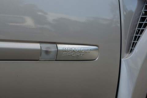 Renault Clio VVT Renaultsport - U437