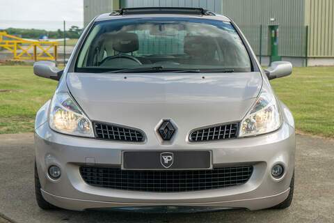 Renault Clio VVT Renaultsport - U437
