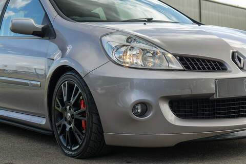 Renault Clio VVT Renaultsport - U437