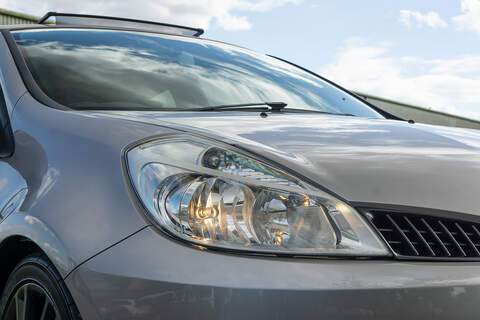 Renault Clio VVT Renaultsport - U437