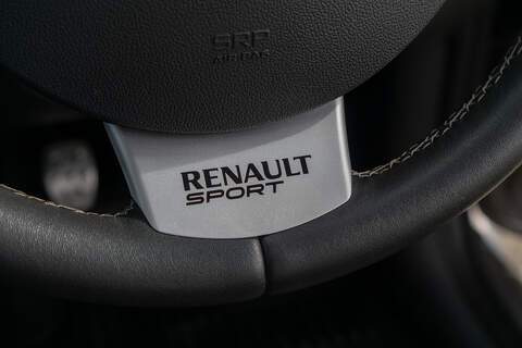 Renault Clio VVT Renaultsport - U437