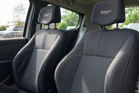 Renault Clio VVT Renaultsport - U437