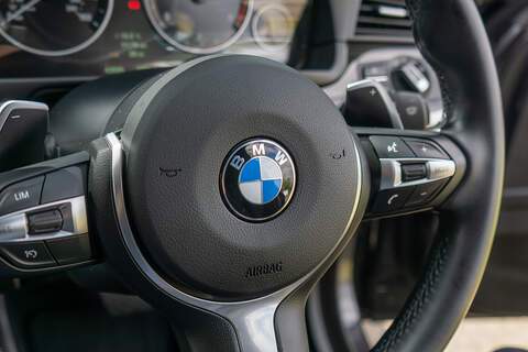 BMW 5 Series 520d M Sport - U438