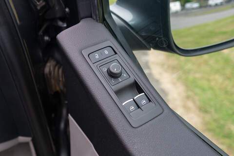 Volkswagen California BiTDI BlueMotion Tech Ocean - U440