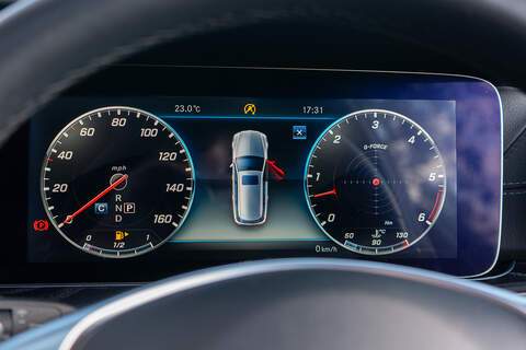 Mercedes-Benz E Class E350d V6 AMG Line - U445