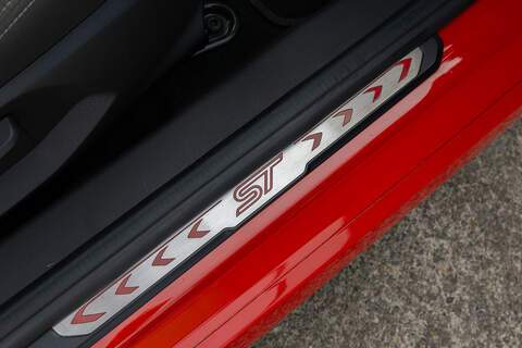 Ford Fiesta T EcoBoost ST-1 - U447
