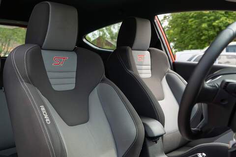 Ford Fiesta T EcoBoost ST-1 - U447