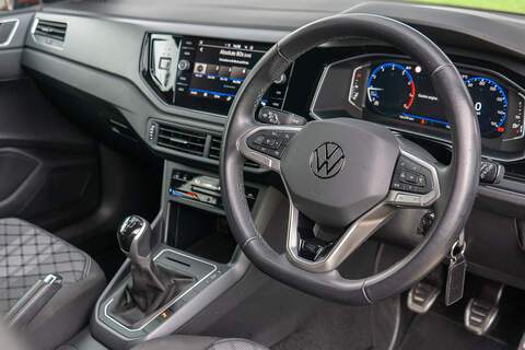 Volkswagen Polo TSI R-Line - U462