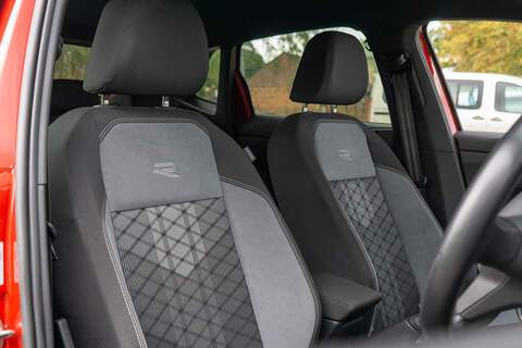 Volkswagen Polo TSI R-Line - U462
