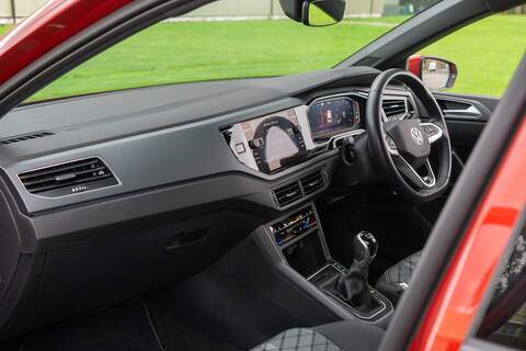 Volkswagen Polo TSI R-Line - U462