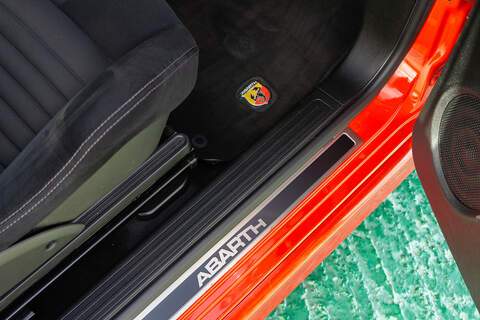 Abarth 595 T-Jet Competizione 70th - U463