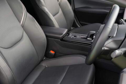 Toyota Prius Excel - U469