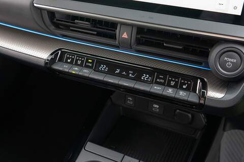 Toyota Prius Excel - U469