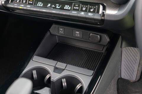 Toyota Prius Excel - U469
