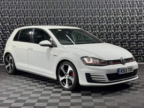 2.0 TSI BlueMotion Tech GTI Launch Hatchback 5dr Petrol DSG Euro 6 (s/s) (220 ps)