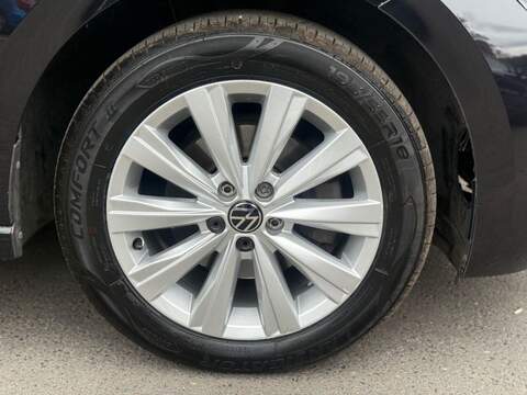 VOLKSWAGEN POLO POLO 1.0 TSI GPF SEL Hatchback 5dr Petrol Manual Euro 6 (s/s) (115 ps) - U1778