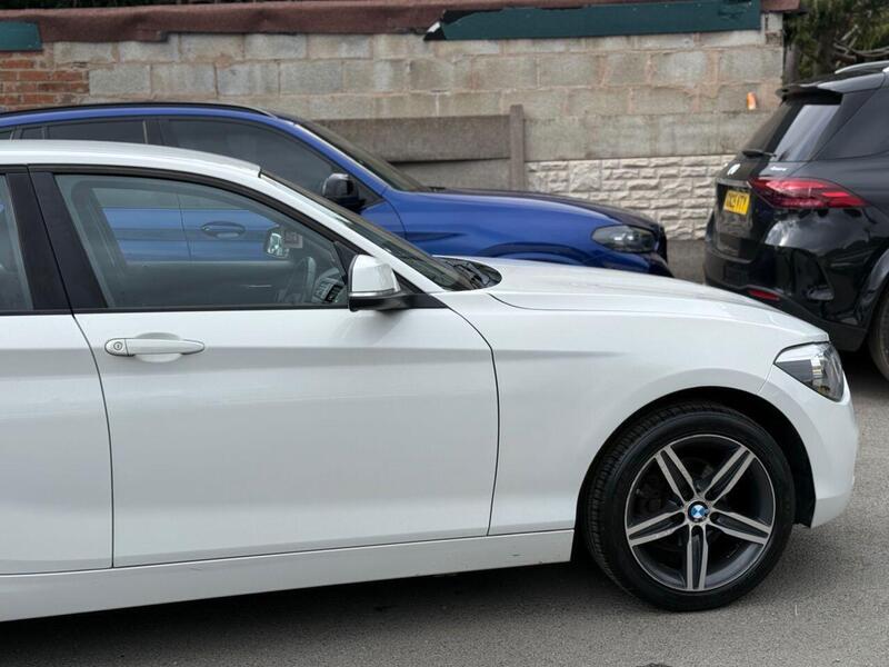BMW 1 SERIES 1 SERIES 1.6 116i Sport Hatchback 5dr Petrol Manual Euro 6 (s/s) (136 ps) SERVICE HISTORY + PARKING - U1790