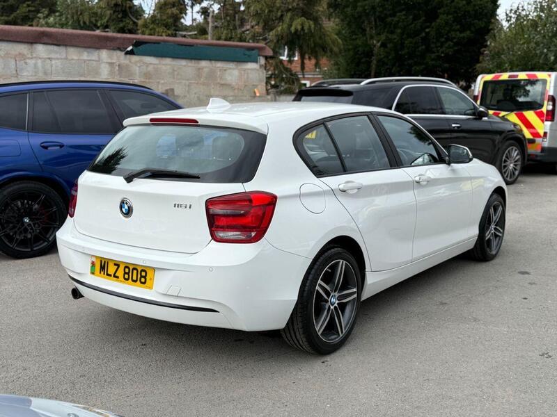 BMW 1 SERIES 1 SERIES 1.6 116i Sport Hatchback 5dr Petrol Manual Euro 6 (s/s) (136 ps) SERVICE HISTORY + PARKING - U1790