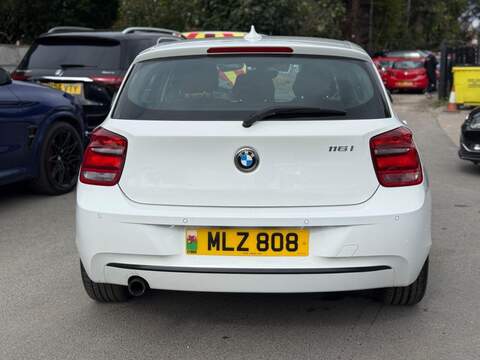 BMW 1 SERIES 1 SERIES 1.6 116i Sport Hatchback 5dr Petrol Manual Euro 6 (s/s) (136 ps) SERVICE HISTORY + PARKING - U1790