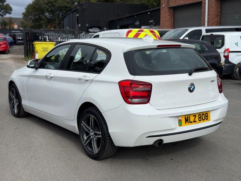 BMW 1 SERIES 1 SERIES 1.6 116i Sport Hatchback 5dr Petrol Manual Euro 6 (s/s) (136 ps) SERVICE HISTORY + PARKING - U1790