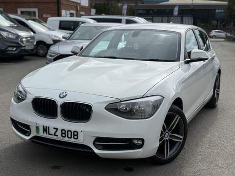 BMW 1 SERIES 1 SERIES 1.6 116i Sport Hatchback 5dr Petrol Manual Euro 6 (s/s) (136 ps) SERVICE HISTORY + PARKING - U1790