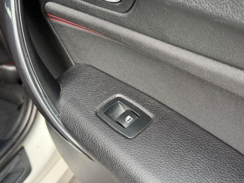 BMW 1 SERIES 1 SERIES 1.6 116i Sport Hatchback 5dr Petrol Manual Euro 6 (s/s) (136 ps) SERVICE HISTORY + PARKING - U1790