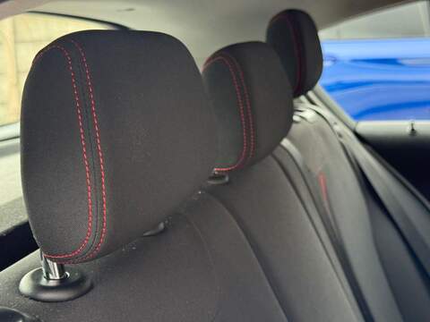 BMW 1 SERIES 1 SERIES 1.6 116i Sport Hatchback 5dr Petrol Manual Euro 6 (s/s) (136 ps) SERVICE HISTORY + PARKING - U1790