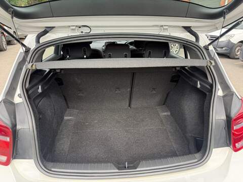 BMW 1 SERIES 1 SERIES 1.6 116i Sport Hatchback 5dr Petrol Manual Euro 6 (s/s) (136 ps) SERVICE HISTORY + PARKING - U1790